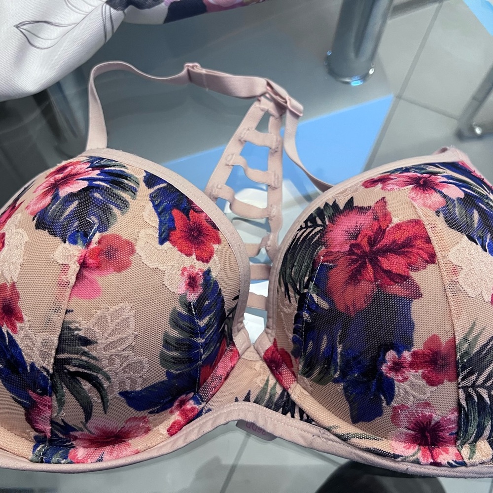 Pink Victoria secret Bra